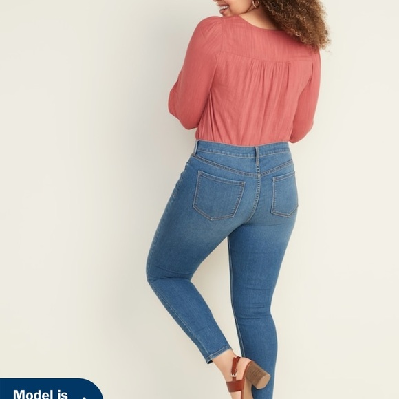 Mid-Rise Medium-Wash Super Skinny Ankle Jeans - Picture 2 of 3